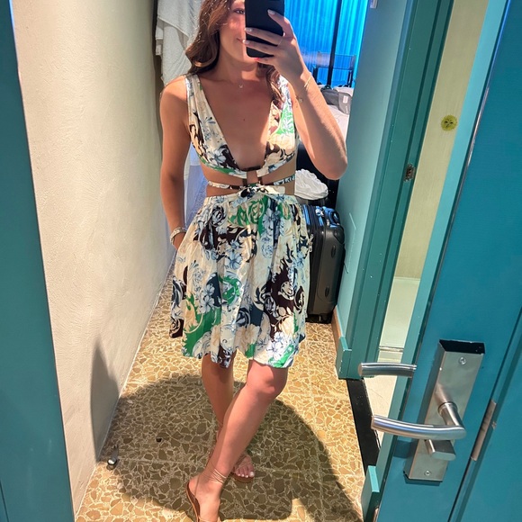 AGUA BENDITA Floral Cutout Summer Dress - White, Green, Black - Picture 2 of 3